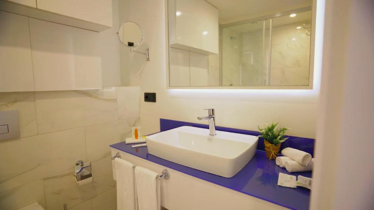 Aparthotel For Batumi Orbi City Екстер'єр фото