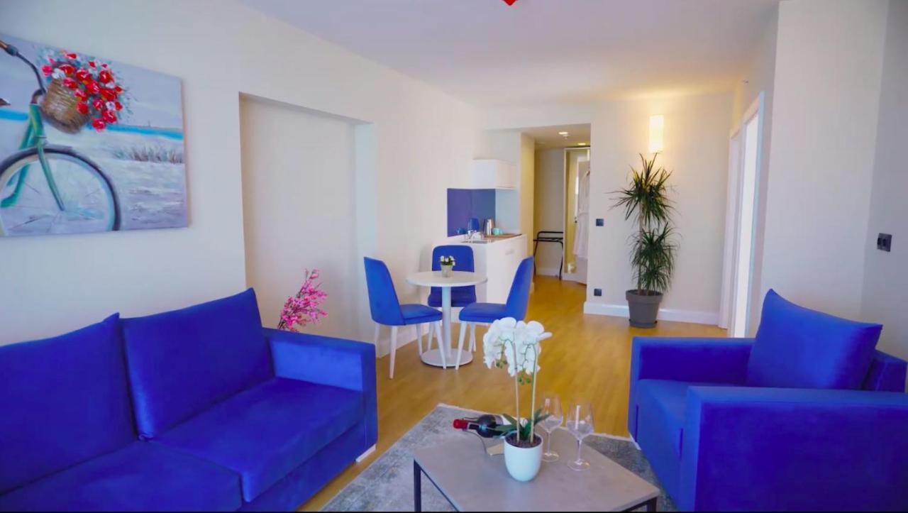 Aparthotel For Batumi Orbi City Екстер'єр фото