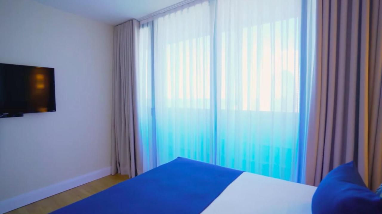 Aparthotel For Batumi Orbi City Екстер'єр фото