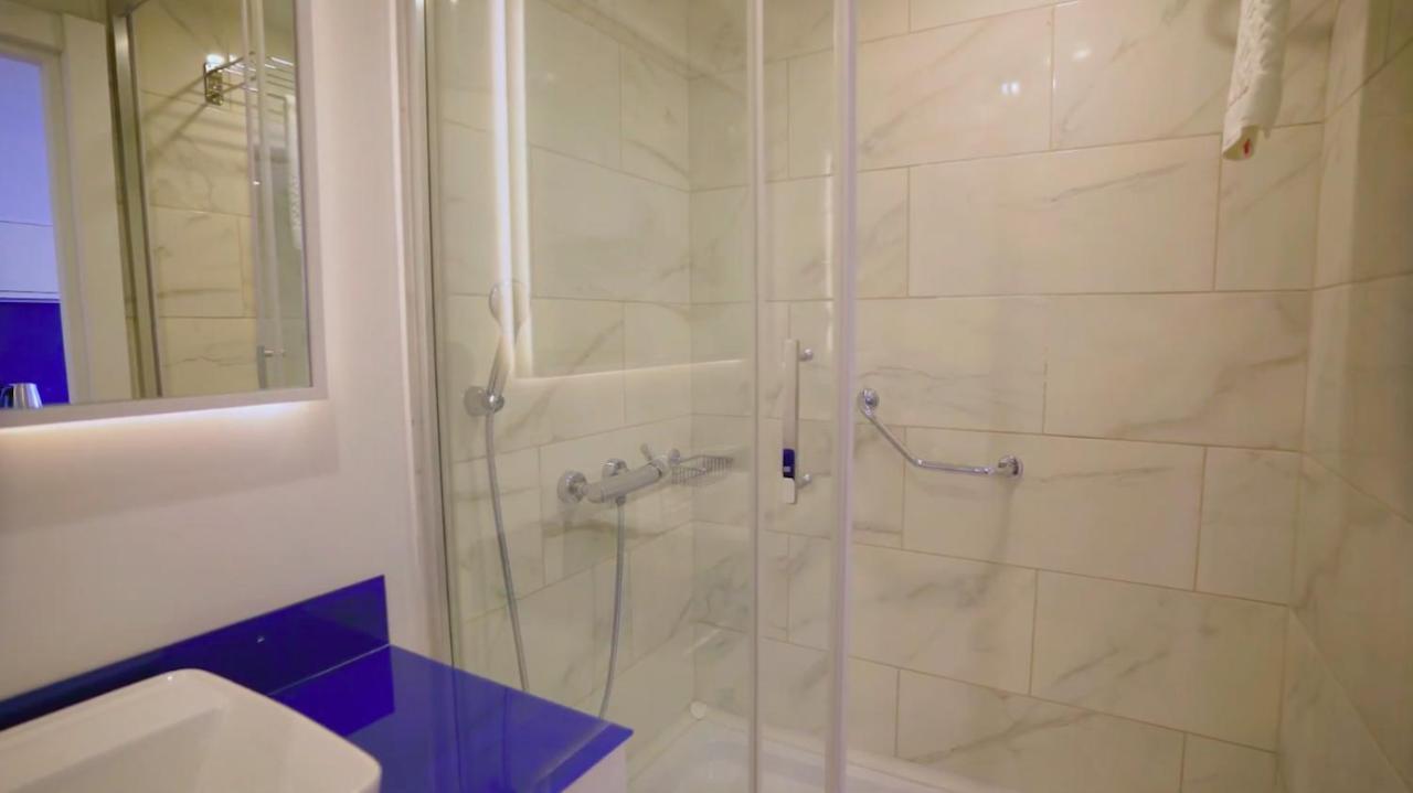 Aparthotel For Batumi Orbi City Екстер'єр фото